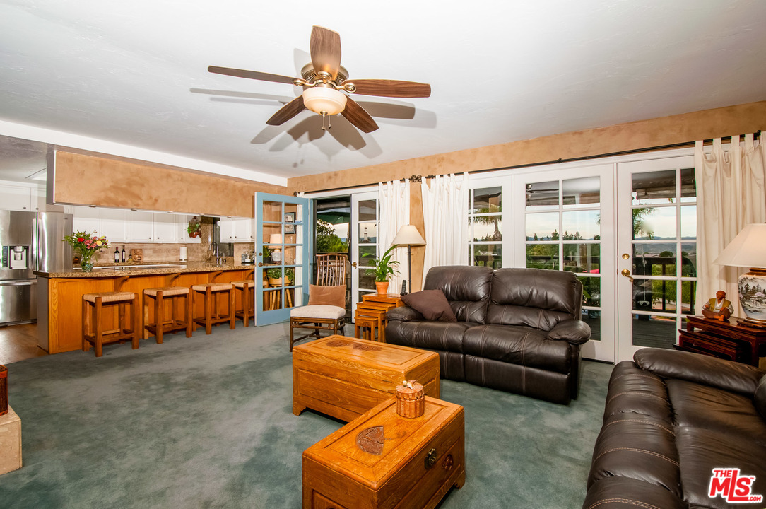 1354 Sunny Heights Road Fallbrook, CA 92028 - Photo 3 of 12