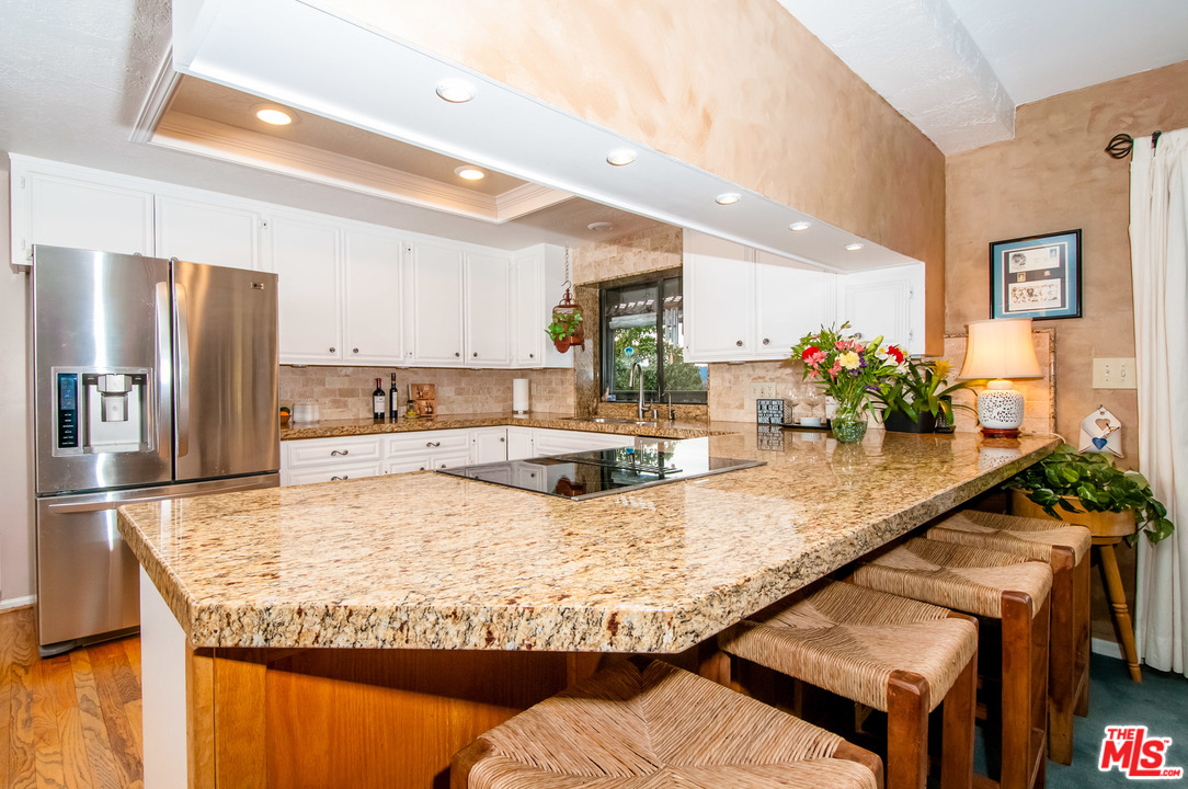 1354 Sunny Heights Road Fallbrook, CA 92028 - Photo 4 of 12