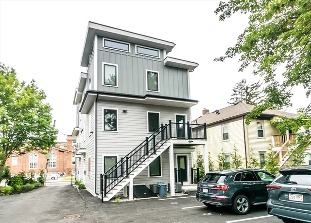$1,129,900 | 15 Alder Street, Unit 1, Waltham, MA 02453