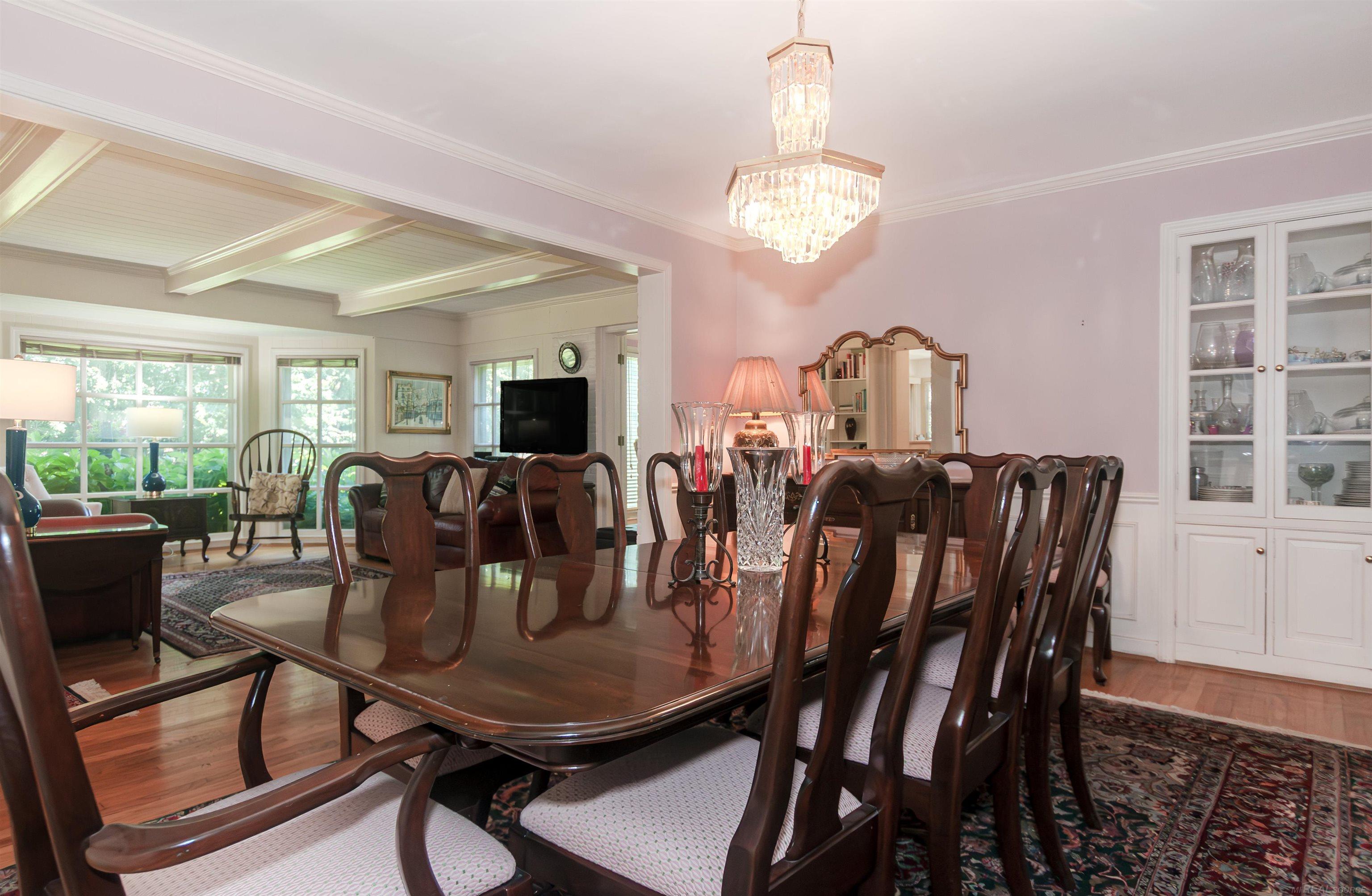 164 Lothrop Road Grosse Pointe, MI 48236 - Photo 17 of 54 50151741-6e938595-ee93-44ee-95f2-e639653b8be5.JPG