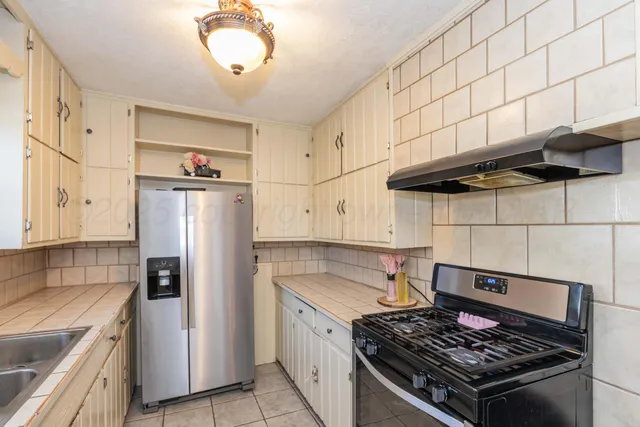 $170,000 | 1010 Elm Avenue, Dalhart, TX 79022