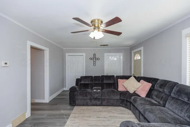 $170,000 | 1010 Elm Avenue, Dalhart, TX 79022