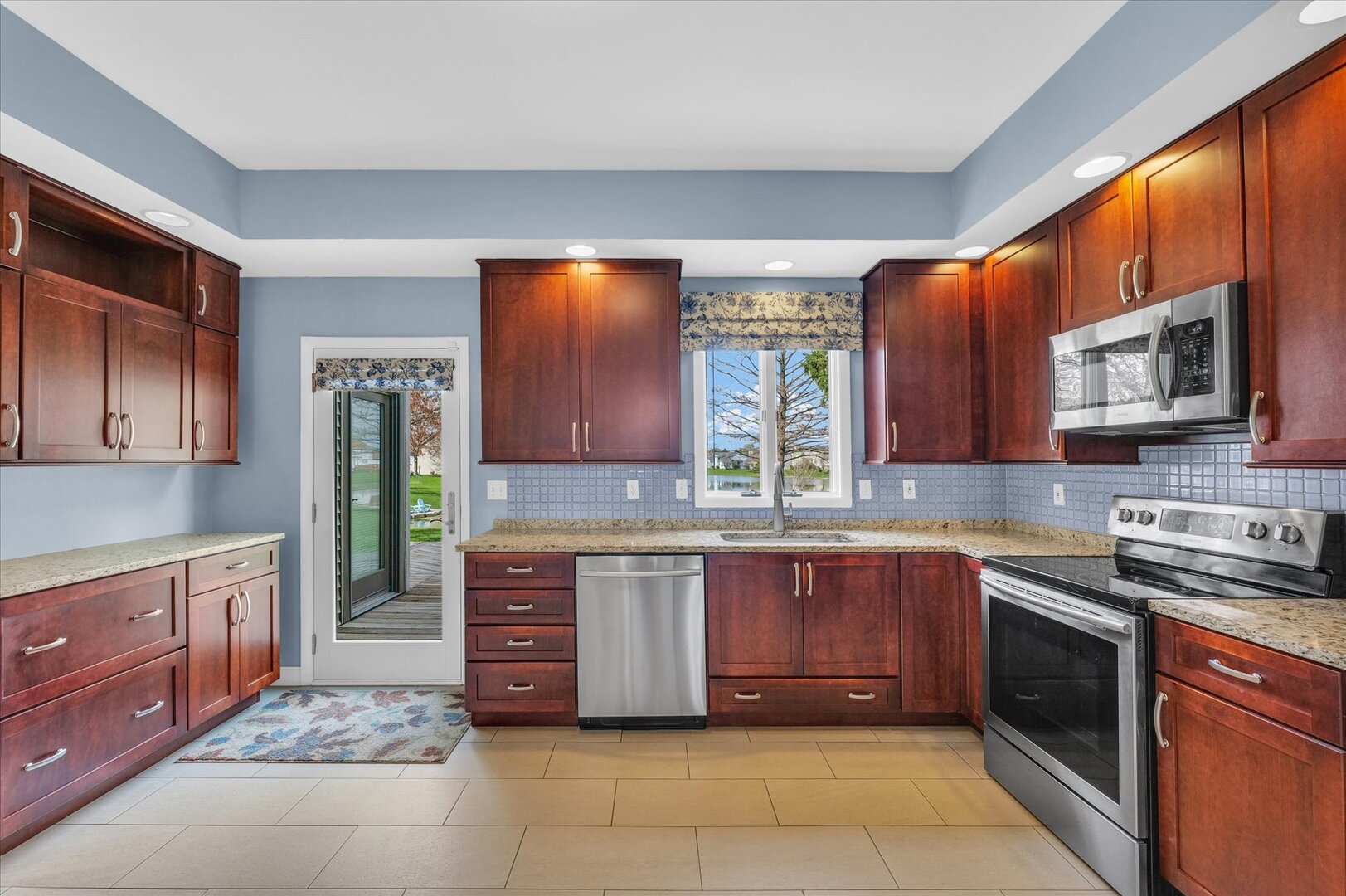 1512 Cobblefield Road Champaign, IL 61822 - Photo 6 of 45 Gallery Image 6