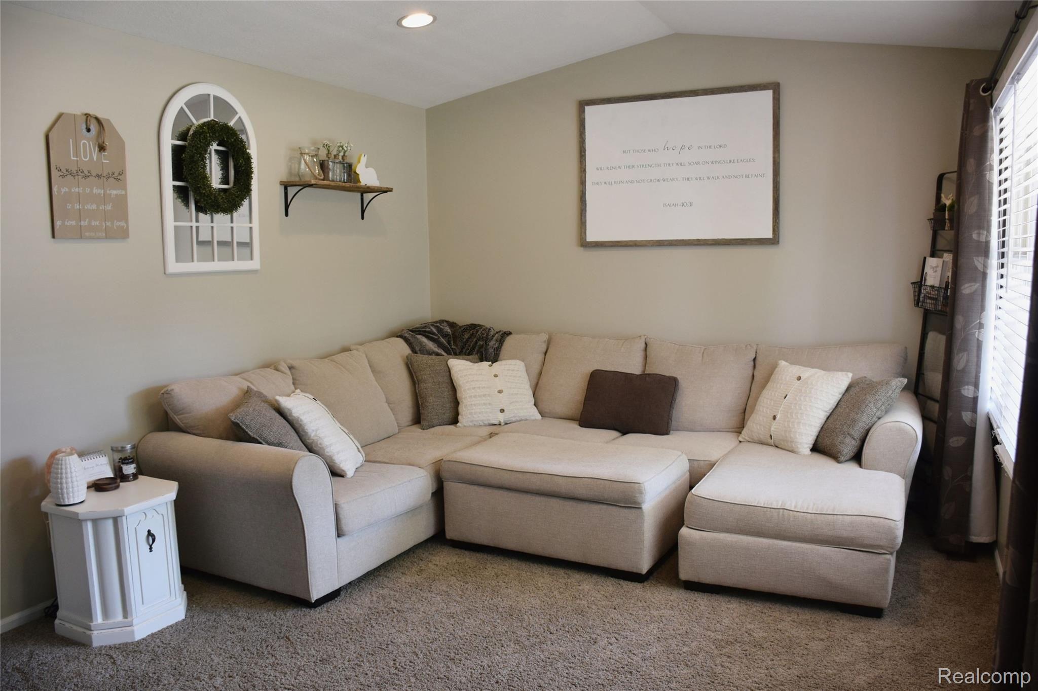 8378 Potter Road Flushing, MI 48433 - Photo 4 of 31 B.jpg
