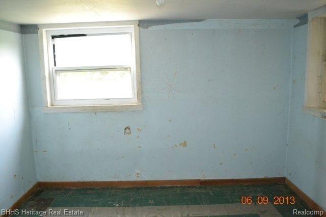 10901 Wiggins Road Howell, MI 48855 - Photo 16 of 25 Bedroom 2