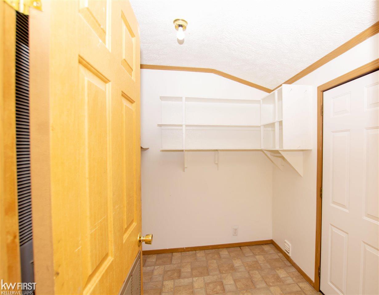 9416 East Richfield Road Davison, MI 48423 - Photo 19 of 25 Gallery Image 19