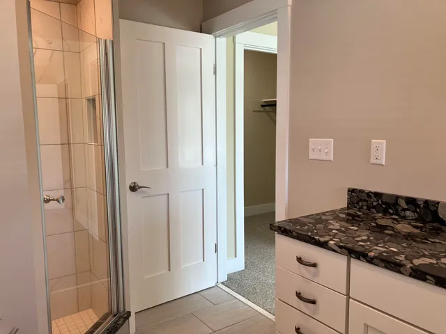 $3,350 | 26 North Main Street, Unit 7, Mont Vernon, NH 03057