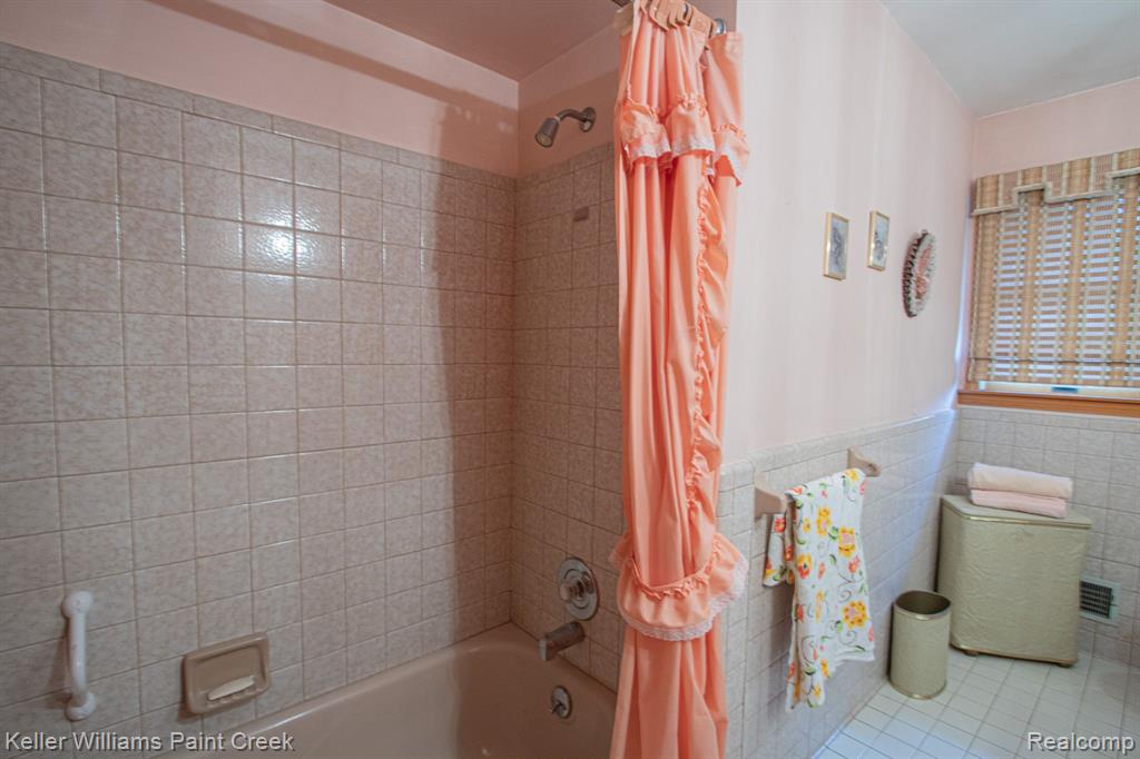 53330 Schoenherr Road Utica, MI 48315 - Photo 15 of 37 Gallery Image 15