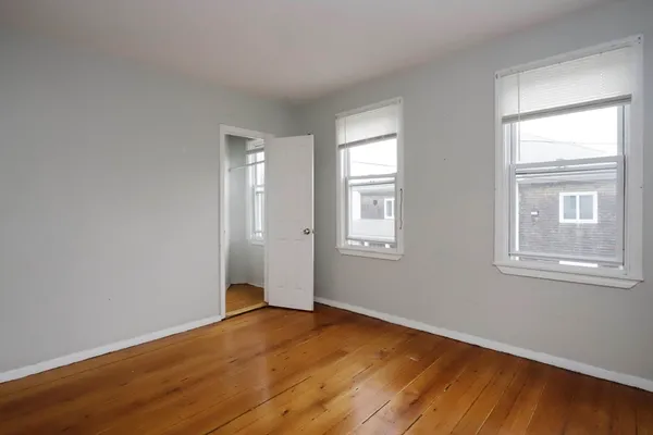 $2,200 | 50-52 Rivet Street, Unit 3, New Bedford, MA 02744