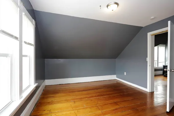 $2,200 | 50-52 Rivet Street, Unit 3, New Bedford, MA 02744