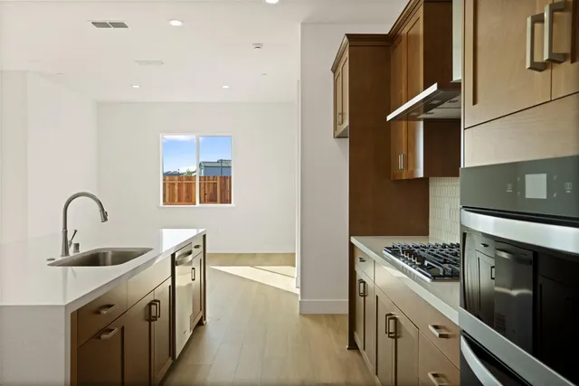 $719,990 | 2299 Paramount Lane, Manteca, CA 95337