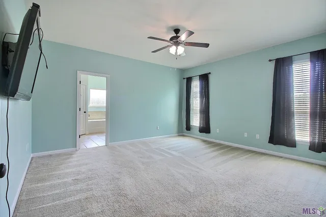 $262,400 | 13896 Ponderosa Drive, Denham Springs, LA 70726