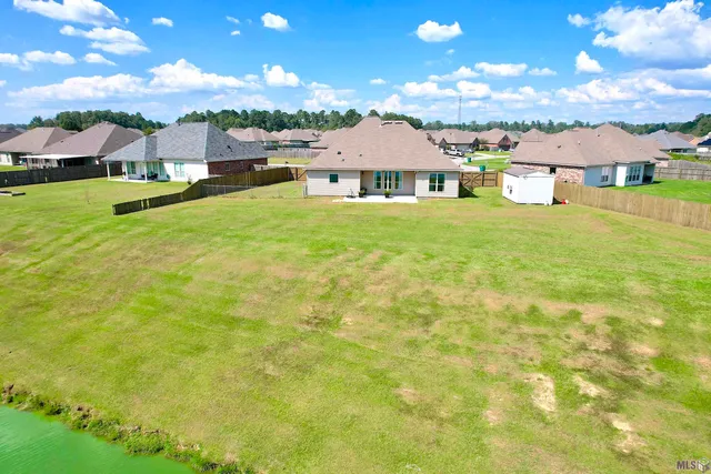 $262,400 | 13896 Ponderosa Drive, Denham Springs, LA 70726