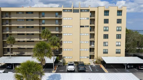 $169,900 | 2617 Cove Cay Drive, Unit 110, Clearwater, FL 33760