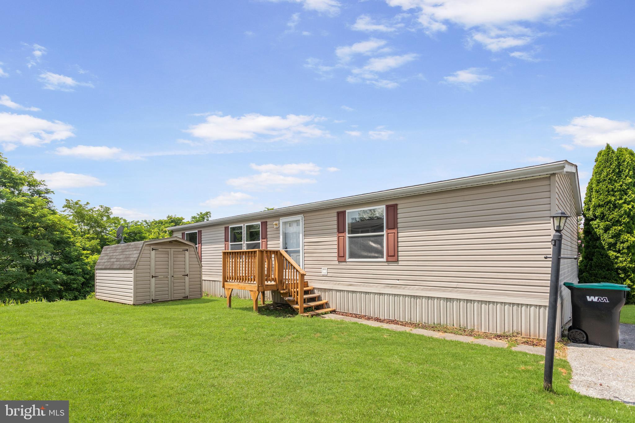 3 Bedrooms & 2 Full Bathrooms