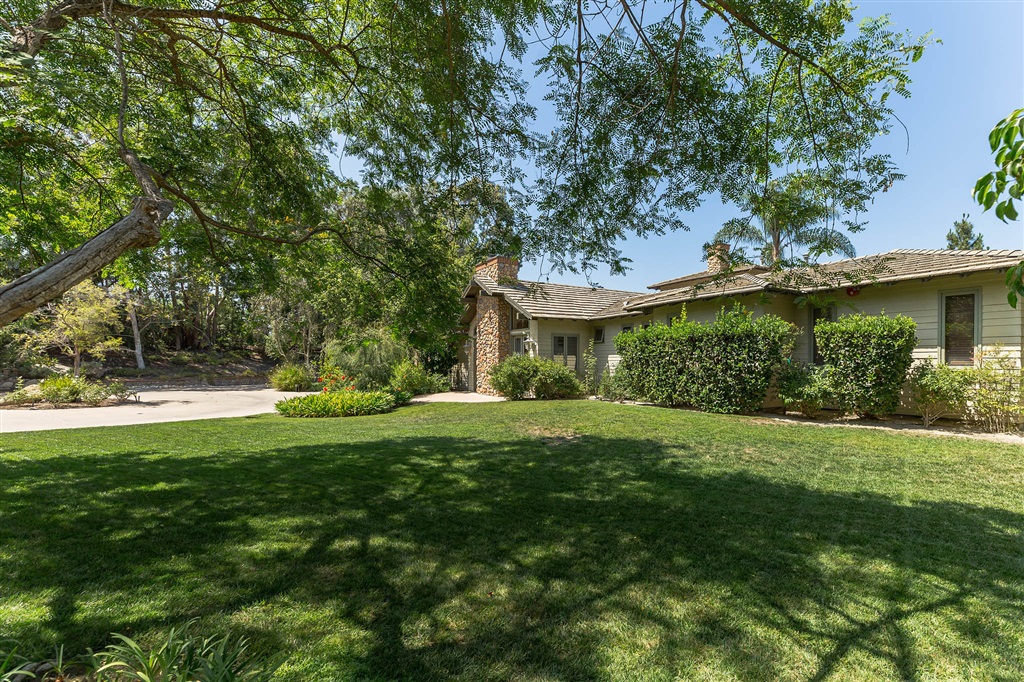 3410 Adams Run Encinitas, CA 92024 - Photo 2 of 25 Gallery Image 2