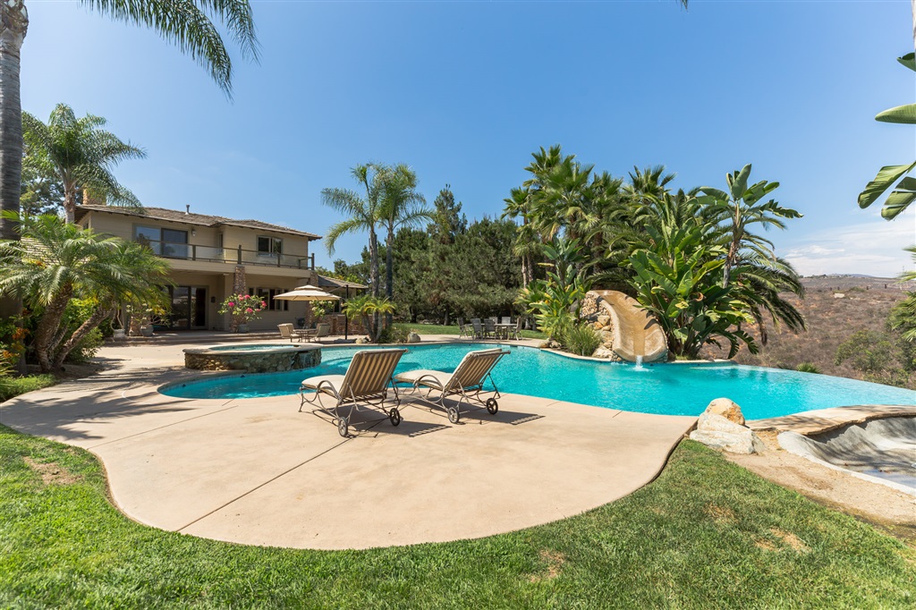 3410 Adams Run Encinitas, CA 92024 - Photo 17 of 25 Gallery Image 17