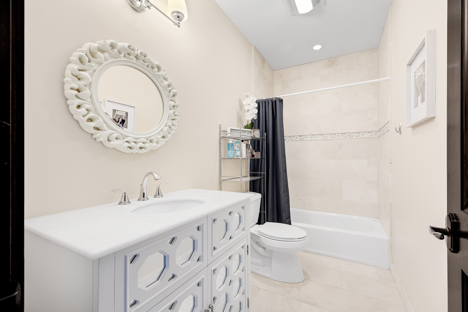 8511 Kearney Road Downers Grove, IL 60516 - Photo 49 of 71 a bathroom with a sink a toilet and a shower