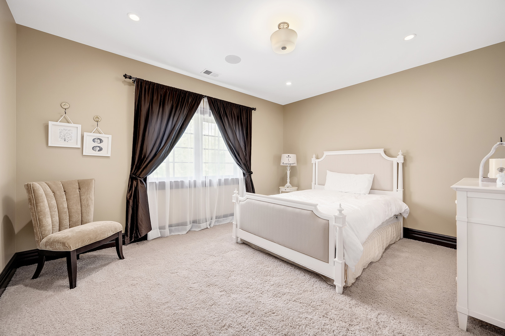 8511 Kearney Road Downers Grove, IL 60516 - Photo 52 of 71 a bed room with a bed and a chair