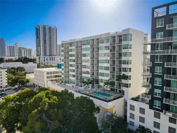 $2,500 | 2200 Northeast 4th Avenue, Unit 505, Miami, FL 33137