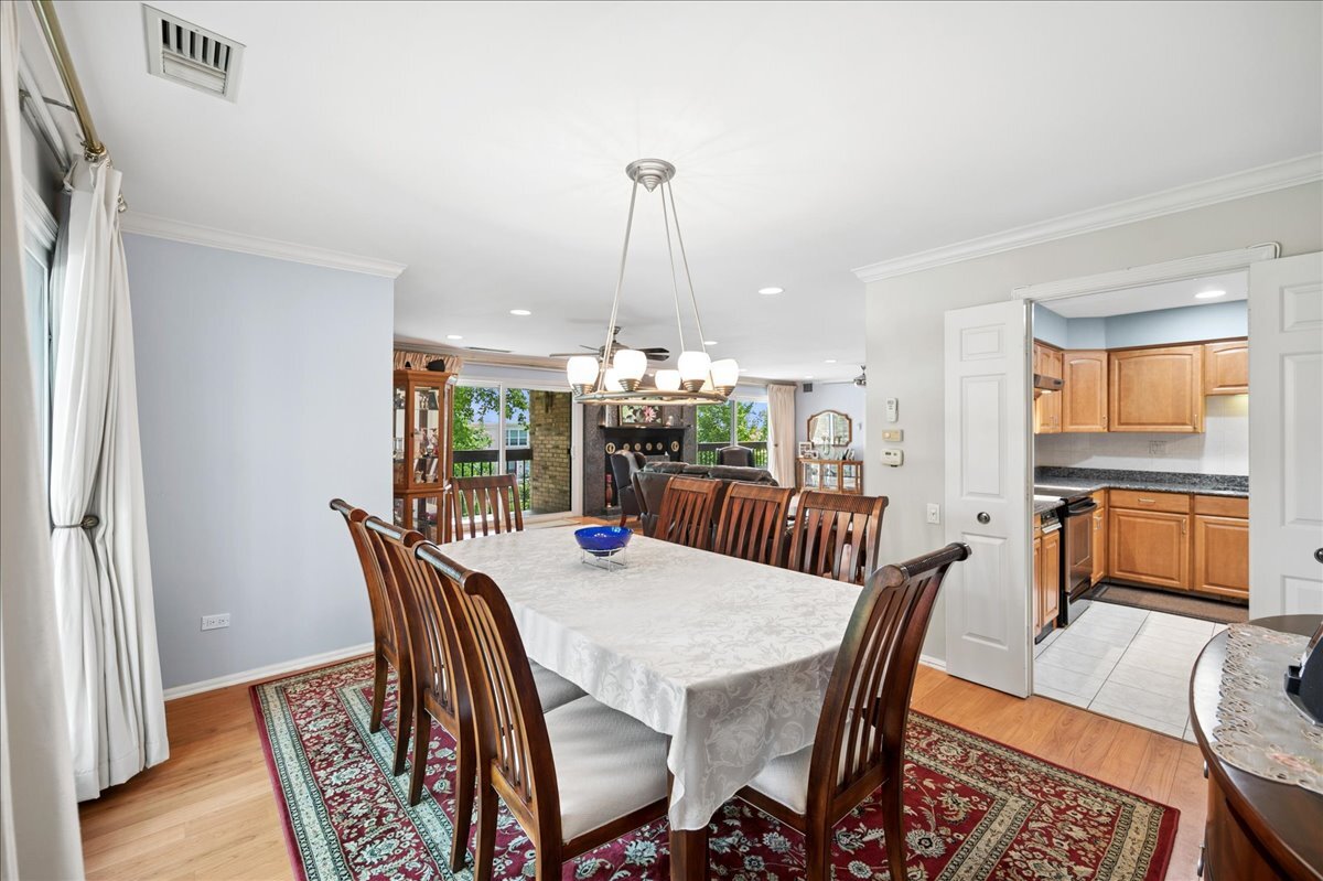 3741 Mission Hills Road, Unit 201 Northbrook, IL 60062 - Photo 10 of 26