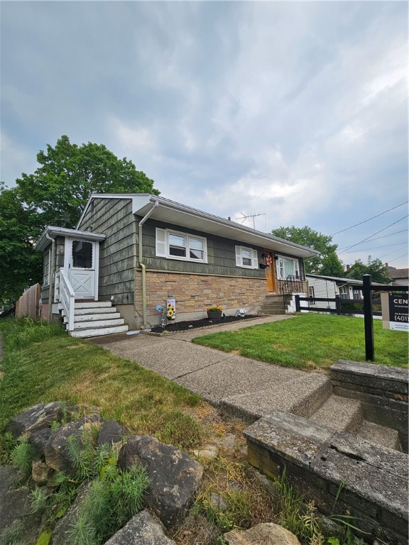 83 Merida Avenue Woonsocket, RI 02895 - Photo 3 of 46