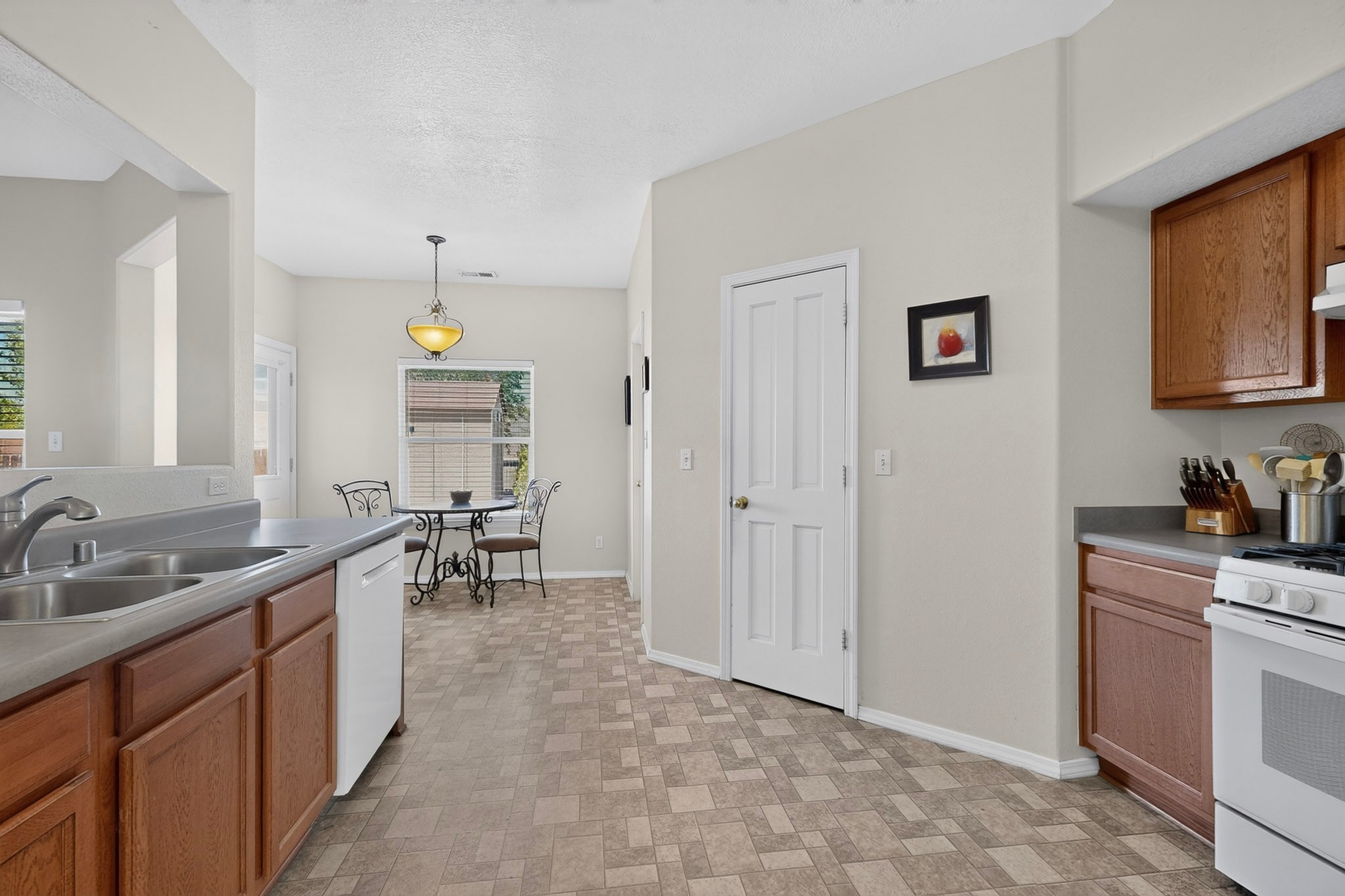 4509 Contenta Ridge Santa Fe, NM 87507 - Photo 6 of 23