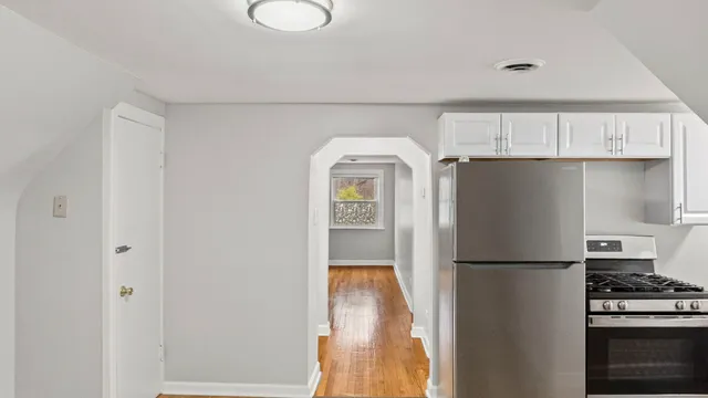 $189,999 | 67 Broadway, Chicago Heights, IL 60411