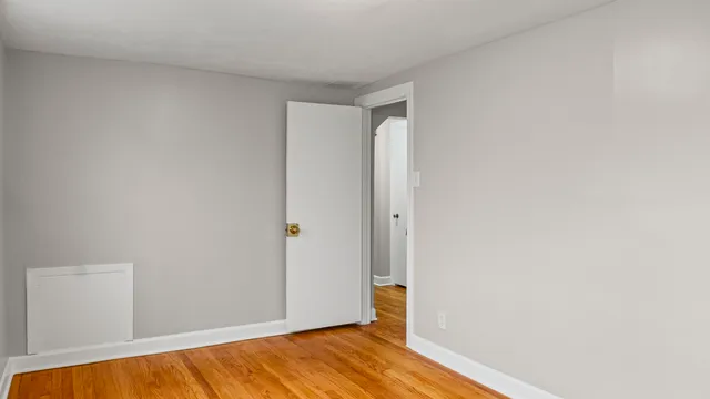 $189,999 | 67 Broadway, Chicago Heights, IL 60411