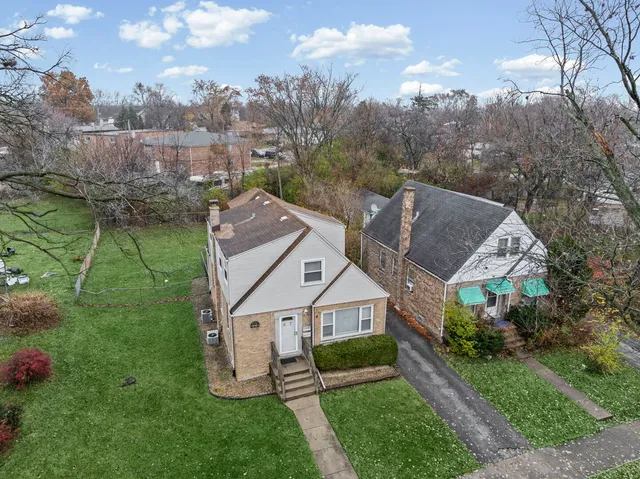 $189,999 | 67 Broadway, Chicago Heights, IL 60411