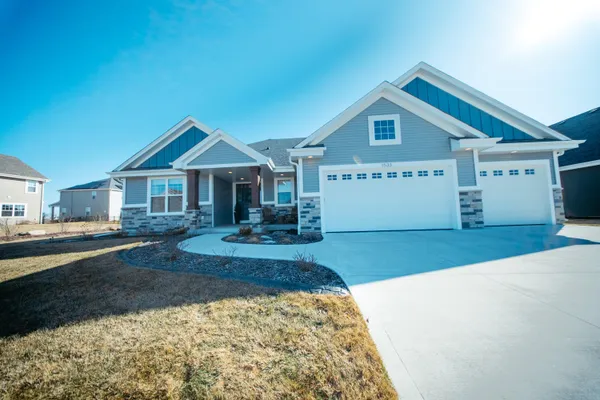 $634,900 | 1533 Fay Lane, Oconomowoc, WI 53066