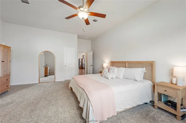 $379,900 | 2038 Viva Road, Bryan, TX 77807