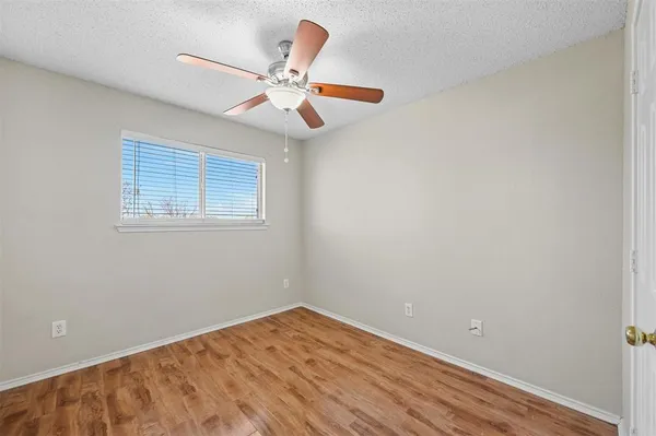 $2,400 | 6632 Canyon Oak Drive, Fort Worth, TX 76112