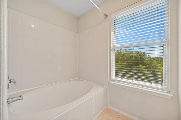 $2,400 | 6632 Canyon Oak Drive, Fort Worth, TX 76112