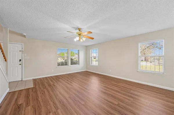 $2,400 | 6632 Canyon Oak Drive, Fort Worth, TX 76112