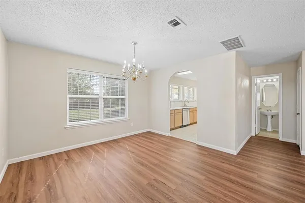 $2,400 | 6632 Canyon Oak Drive, Fort Worth, TX 76112