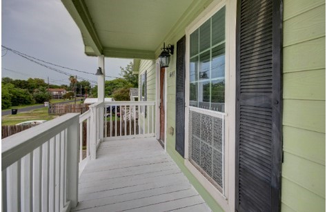 641 4th Street San Leon, TX 77539 - Photo 6 of 44