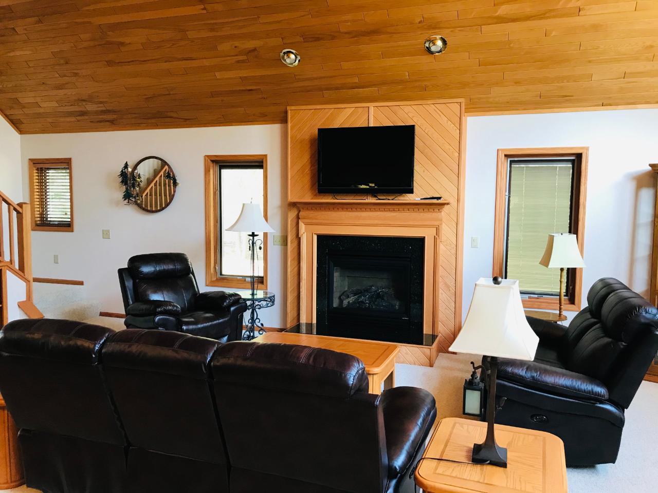 1498 Golf View Road Eagle River, WI 54521 - Photo 15 of 33 Gallery Image 15