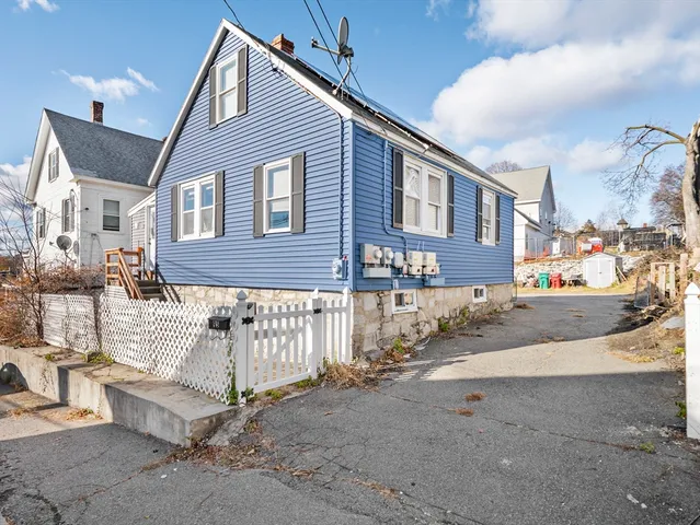 $419,900 | 95 South Highland Street, Lowell, MA 01852