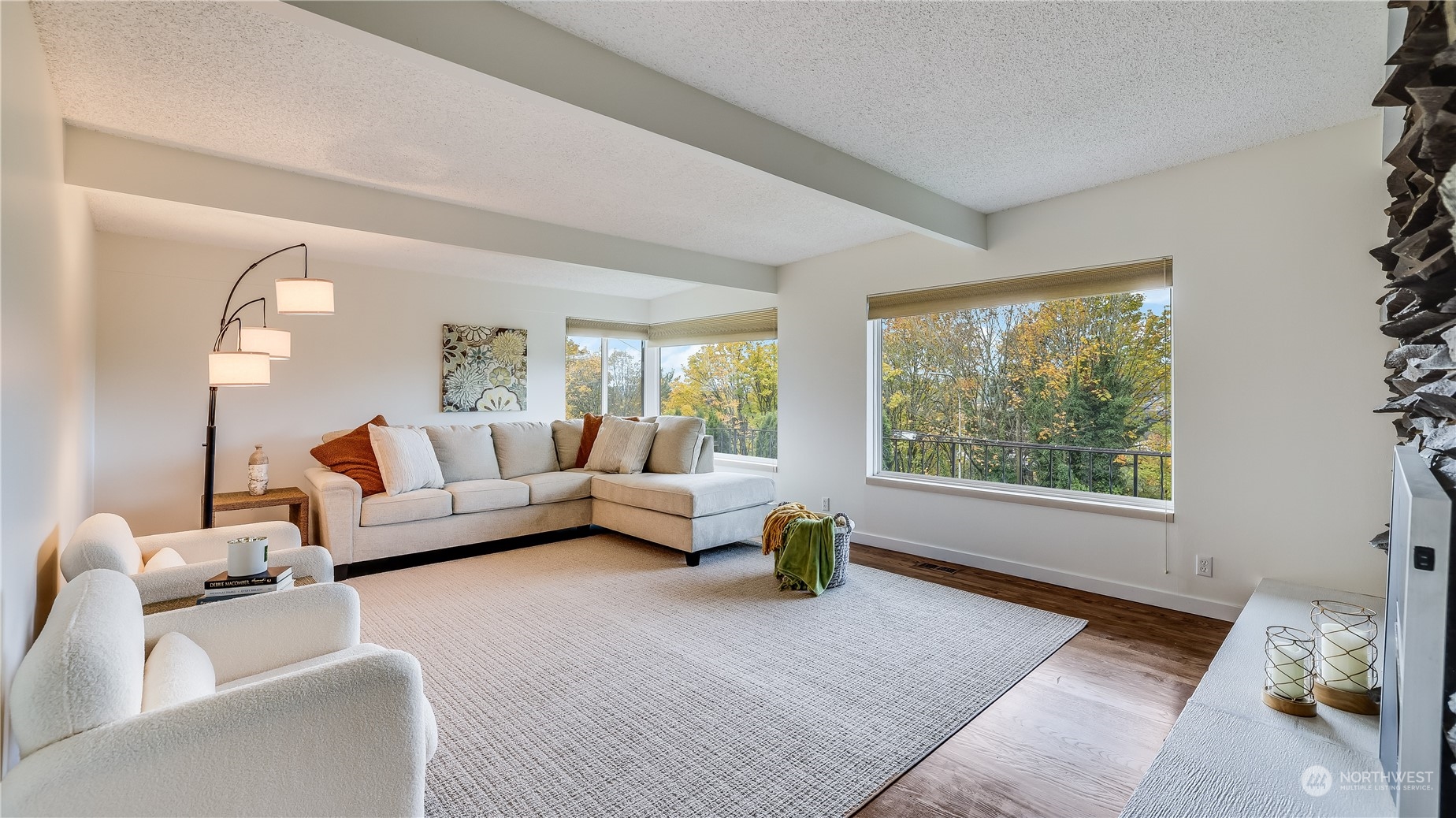 678 Sunset Boulevard Northeast Renton, WA 98056 - Photo 12 of 31 a living room with furniture and a window