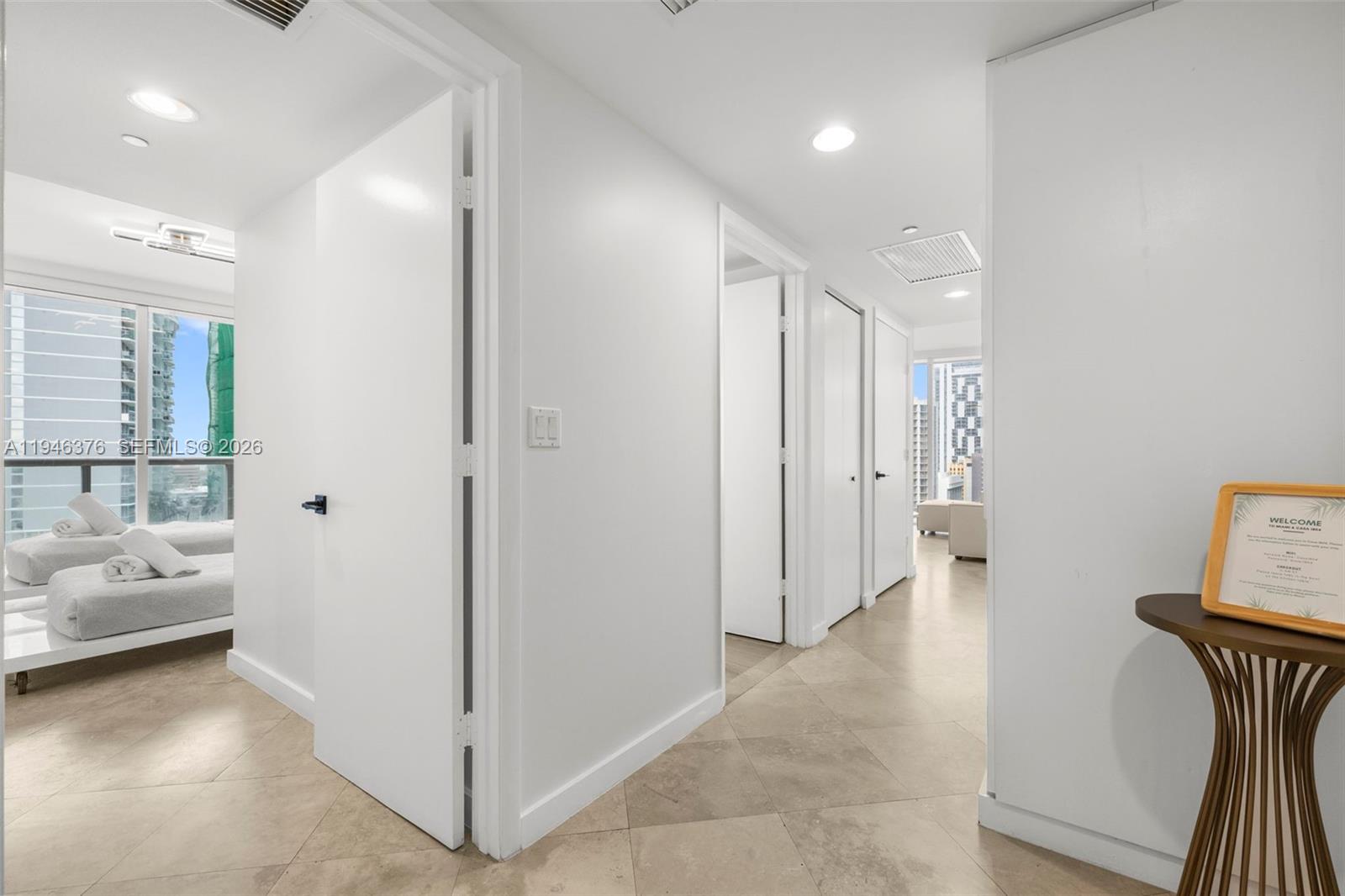 485 Brickell Avenue, Unit 1804 Miami, FL 33131 - Photo 22 of 60 a view of a hallway and interior of house