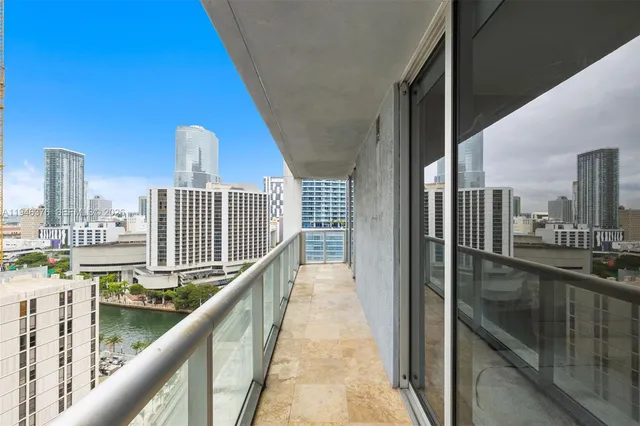 $985,000 | 485 Brickell Avenue, Unit 1804, Miami, FL 33131