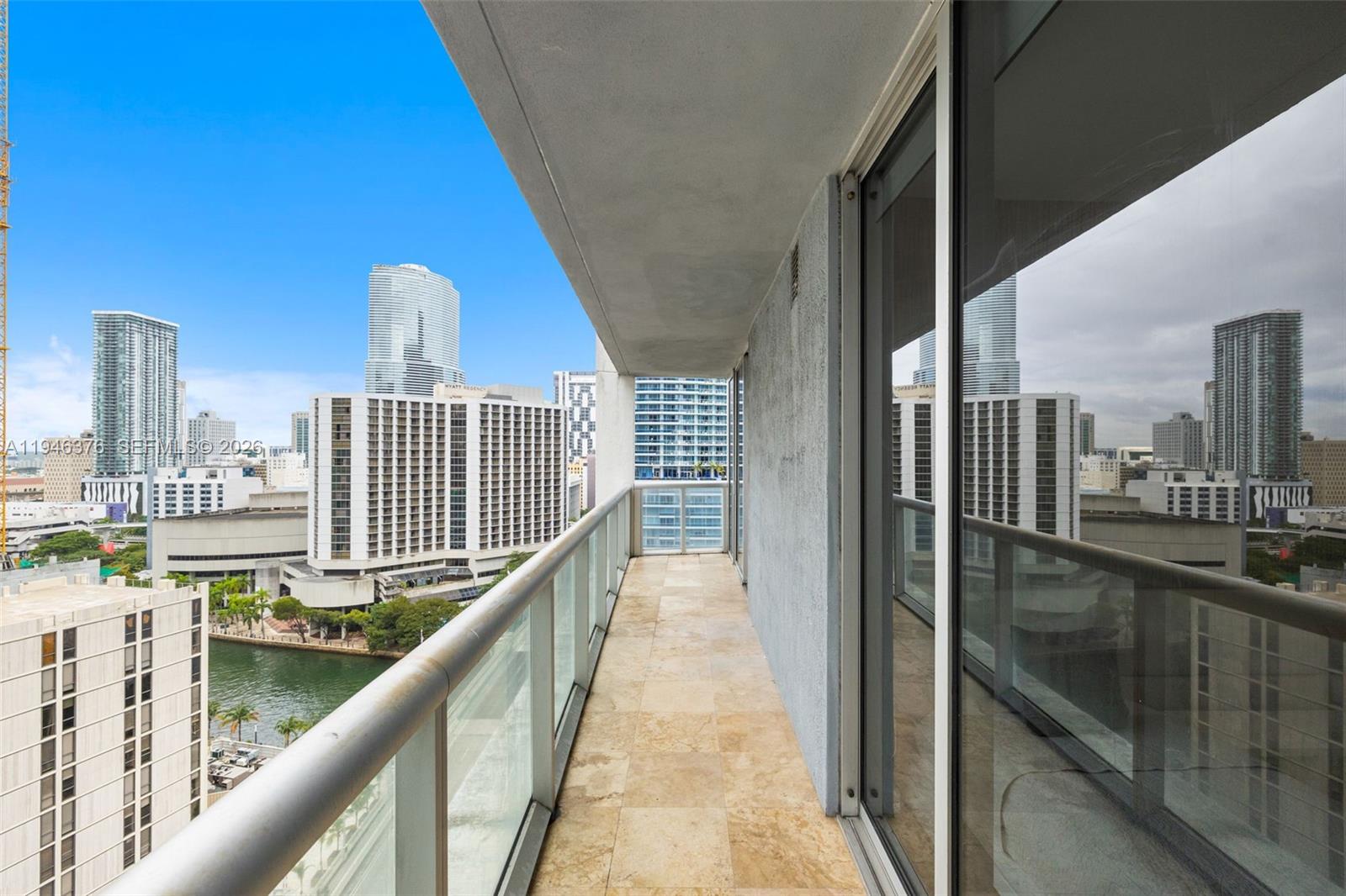 485 Brickell Avenue, Unit 1804 Miami, FL 33131 - Photo 28 of 60