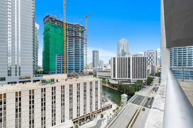 $985,000 | 485 Brickell Avenue, Unit 1804, Miami, FL 33131