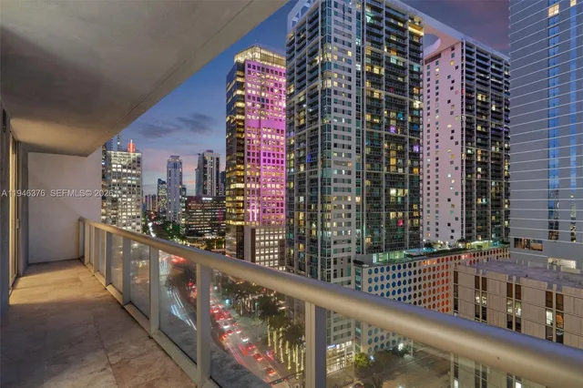 $985,000 | 485 Brickell Avenue, Unit 1804, Miami, FL 33131