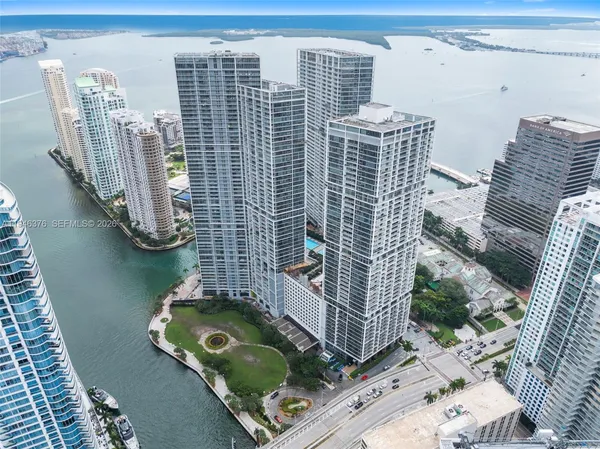 $985,000 | 485 Brickell Avenue, Unit 1804, Miami, FL 33131