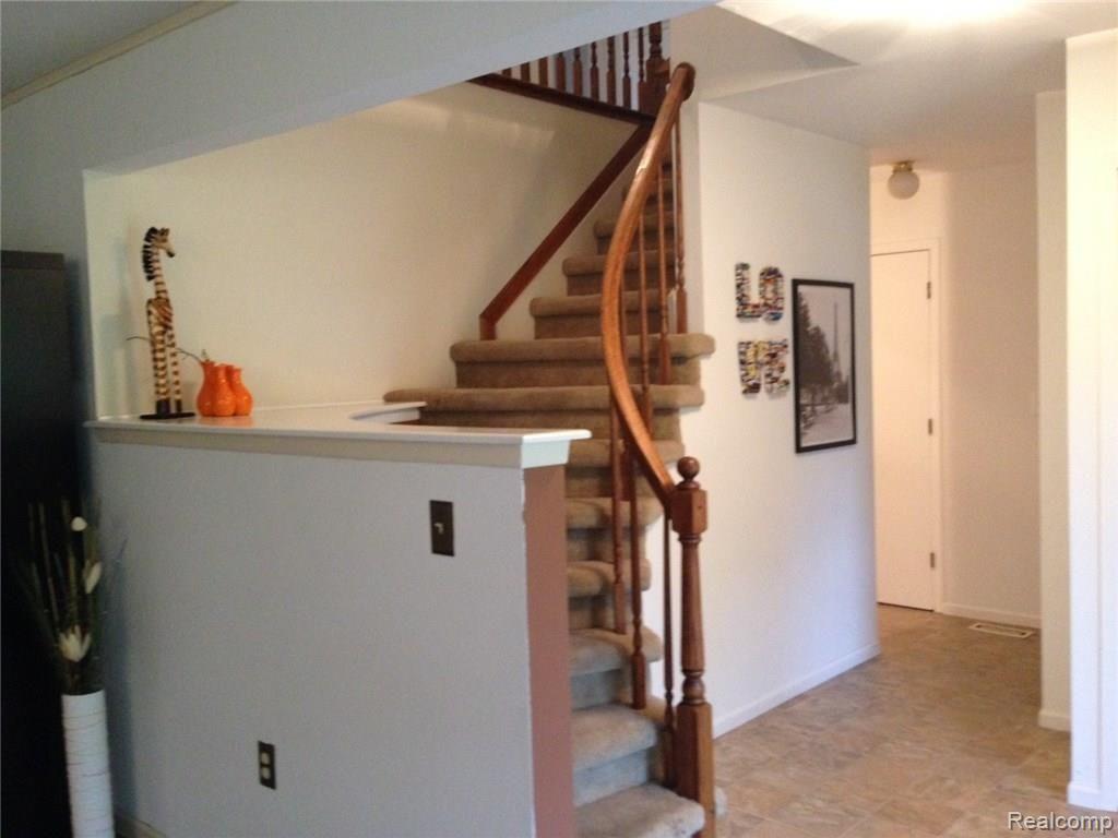 2833 Sandhurst Rochester Hills, MI 48307 - Photo 53 of 61