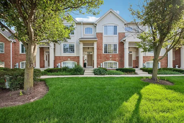 $359,900 | 3386 Sanctuary Drive, Elgin, IL 60124