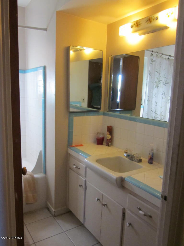 830 East Copper Street Tucson, AZ 85719 - Photo 15 of 24