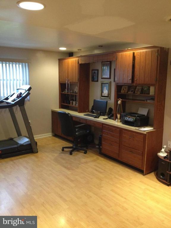 527 Brandywine Road Lancaster, PA 17603 - Photo 3 of 17 Gallery Image 3